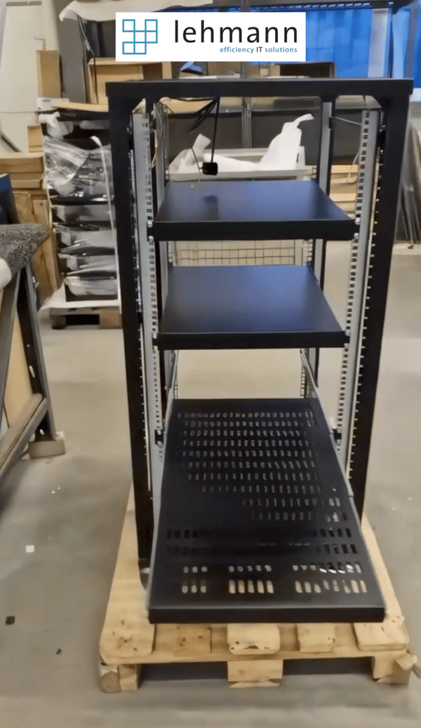 Custom server cabinet by Lehmann IT featuring sliding shelves and structured hardware layout, built for customer-specific IT infrastructure needs.